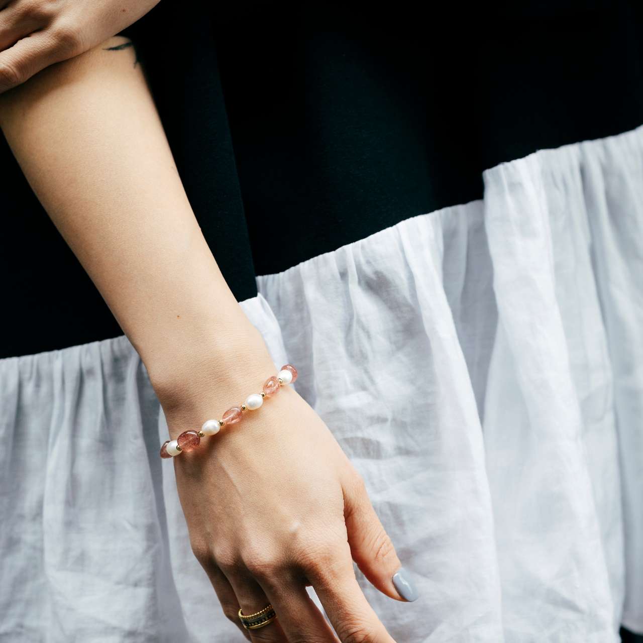 Pearl丨草莓晶手鍊丨彈力繩款