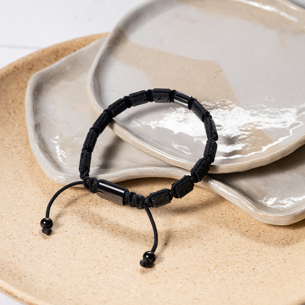 Nouvelle|黑騎士|火山石手鍊