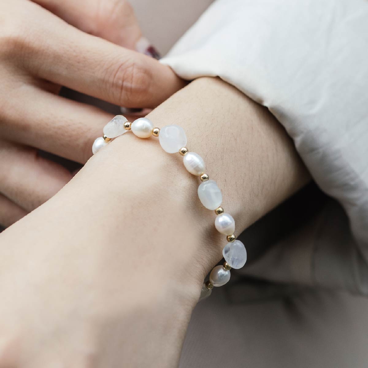 PEARL｜月光石手鏈｜彈力繩款